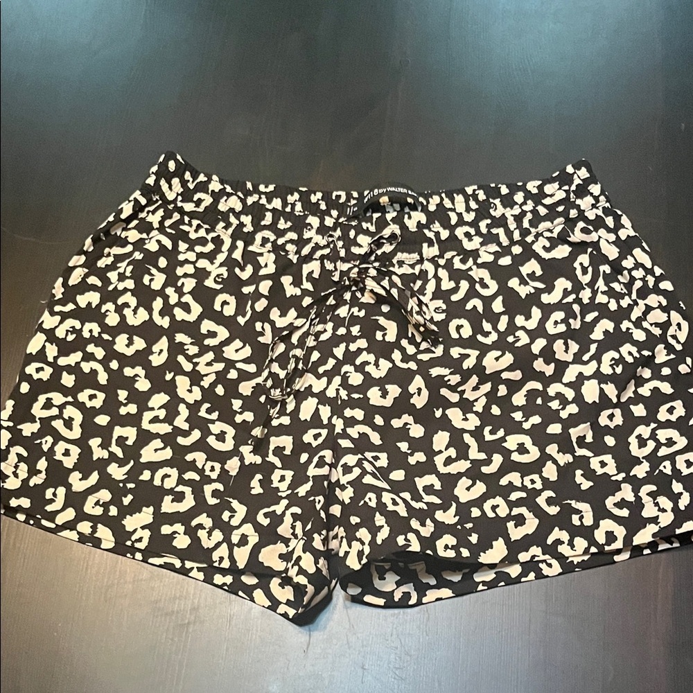 W118 by Walter Baker Black and Cream Patterned Athletic Shorts